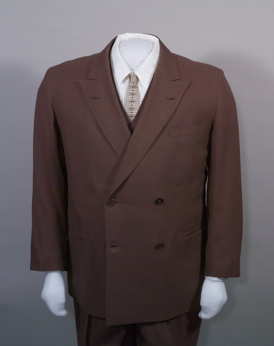 Brown suit, HSTR 3847