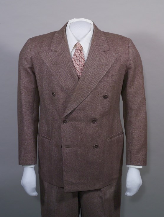 Brown herringbone suit, HSTR 3863