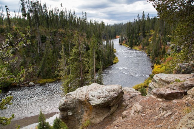 0005A3F1-1DD8-B71B-0B38A6233082EC97HiResProxy lewis river canyon