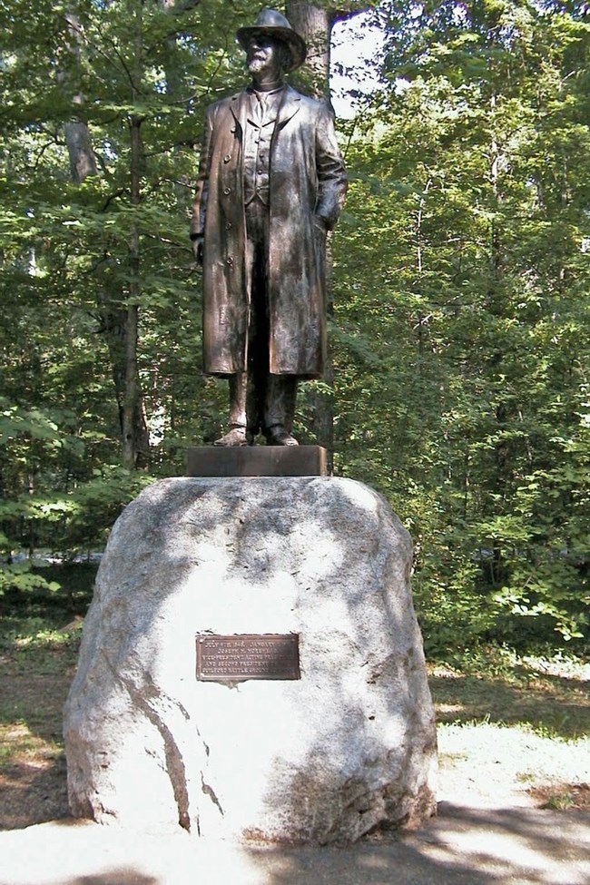 morehead monument