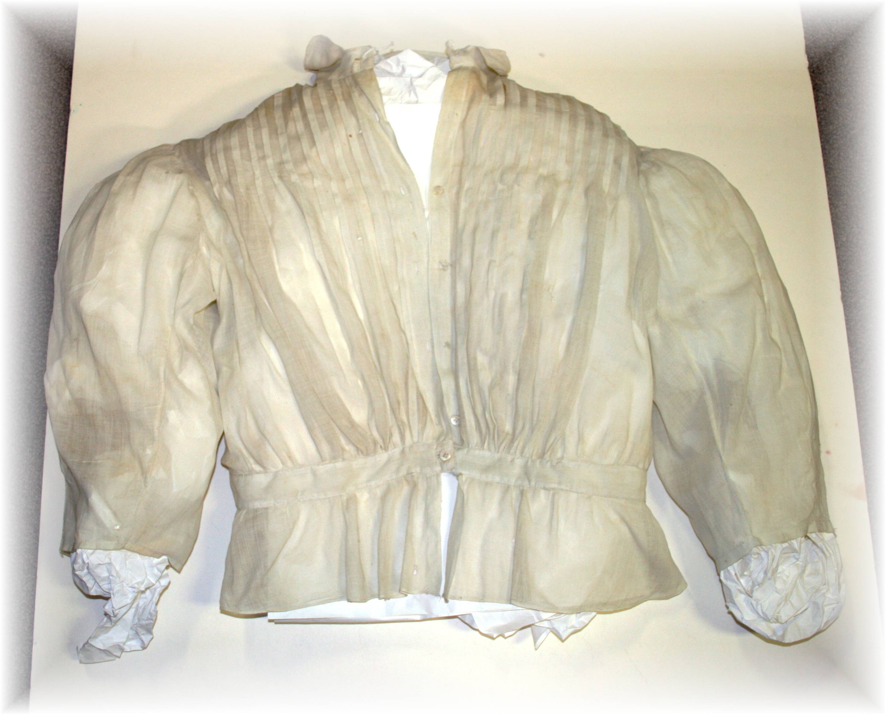 JEFF-707 shirtwaist of fine gauze
