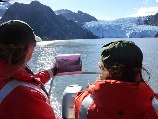 The Resource Management Team heads to Aialik Bay.