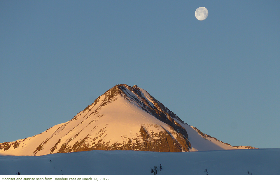 Moonset and sunrise from Donohue Pass Moonset and sunrise from Donohue Pass