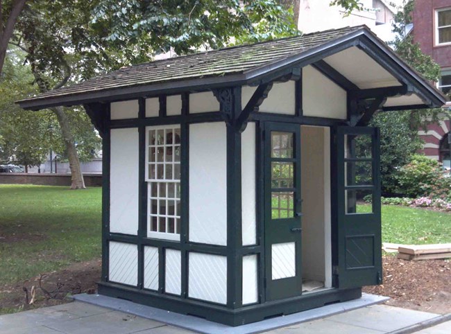 Washington Square Guardbox Washington Square Guardbox