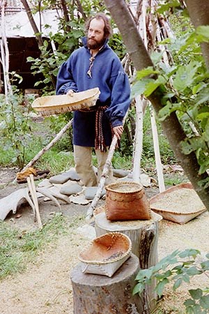 Birch bark containers