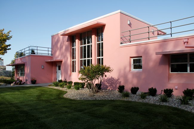 The pink Florida Tropical House is decorated in an art deco style.