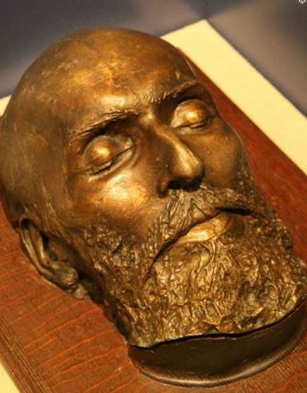 plaster cast of President Garfield after his death