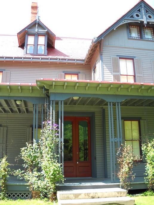 Front Door of Garfield Home - start tours in the Visitor Center Front Door of Garfield Home - start tours in the Visitor Center