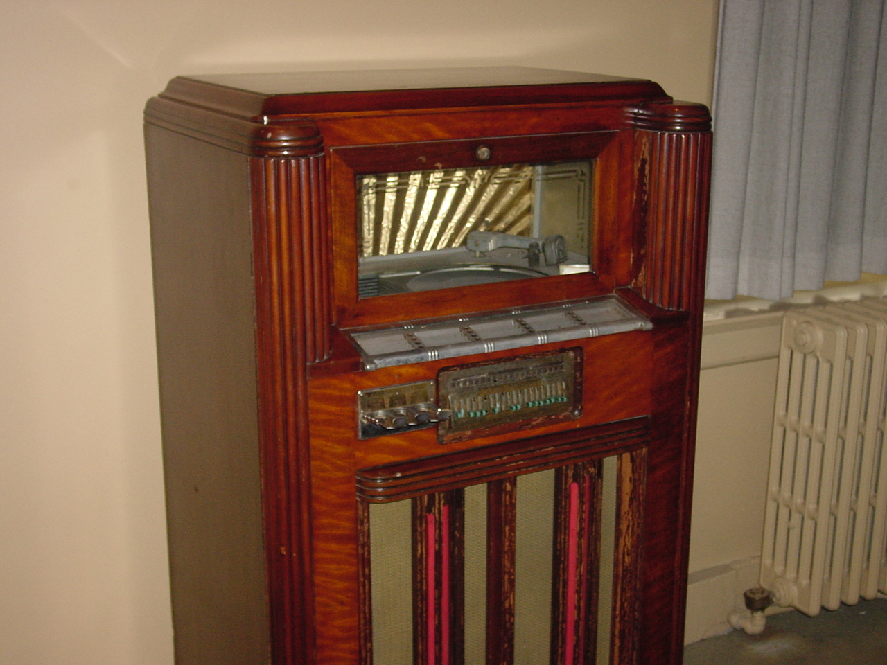 Jukebox in the northeast gallery of the Old Courthouse