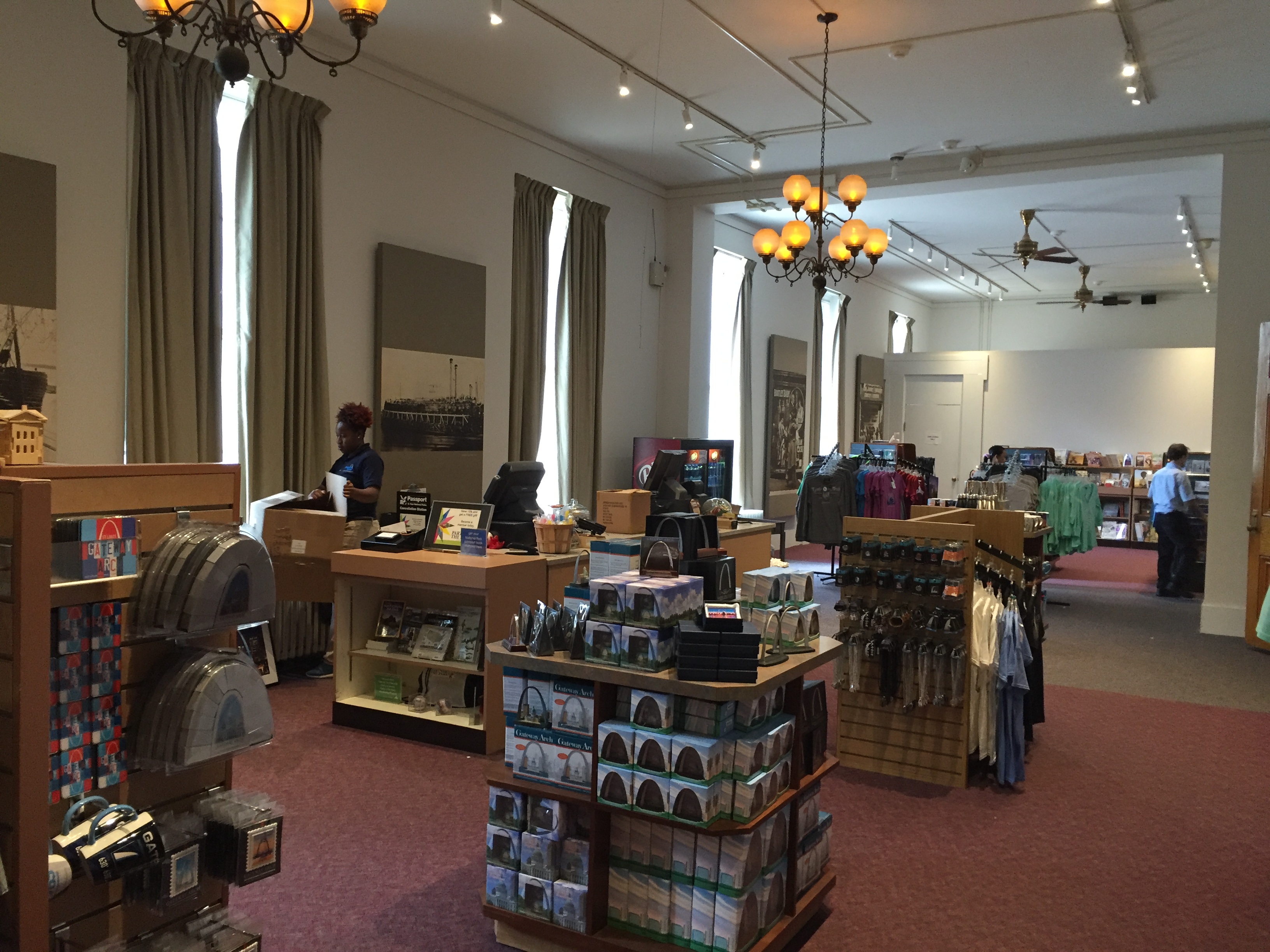 Bookstore - Gateway Arch National Park (U.S. National Park Service)