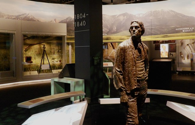 statue of Thomas Jefferson