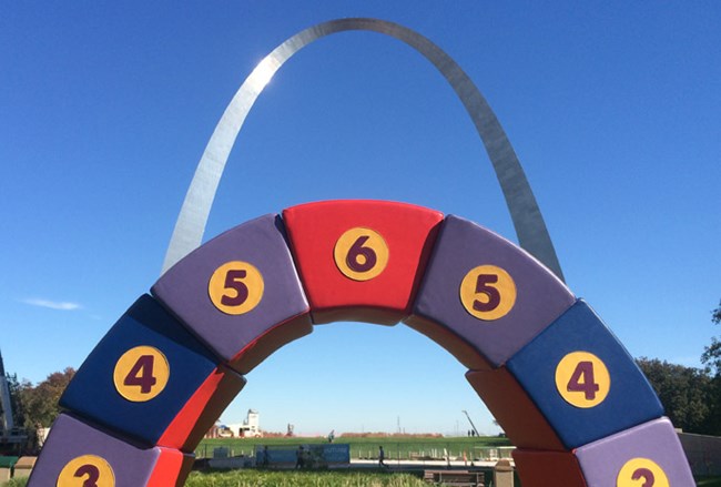 Arch blocks in front of the Gateway Arch