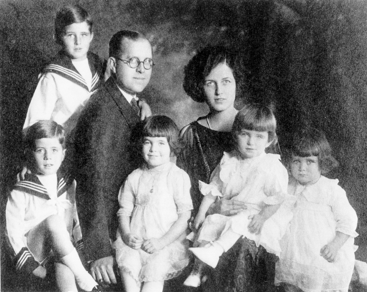 A photo of the Kennedy family Ca. 1922
