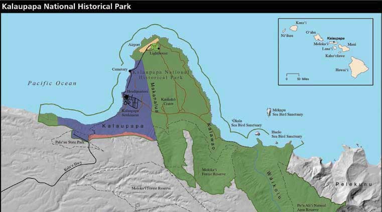 A map of the park with a line in the ocean showing the boat access boundary. A key in the upper right corner shows a map of the Hawaiian Islands.