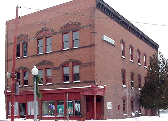 The Union Building as it appeared prior to purchase by the National Park Service and exterior restoration.