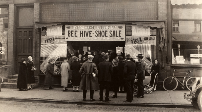 Bee Hive Shoe Sale 212 5th Street, calumet Bee Hive Shoe Sale 212 5th Street, calumet