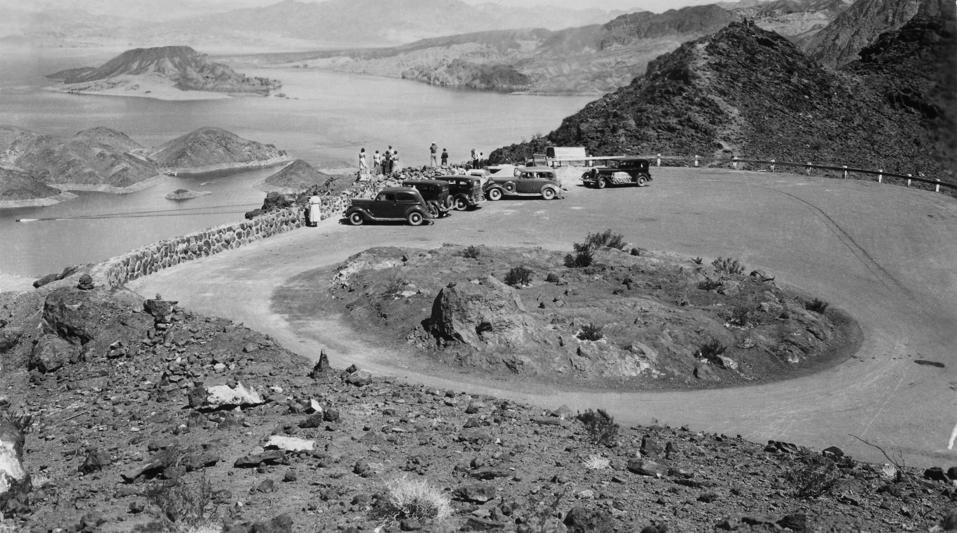 Lakeview Observation Point showing Lake Mead in Background, June, 1936 Lakeview Observation Point showing Lake Mead in Background, June, 1936