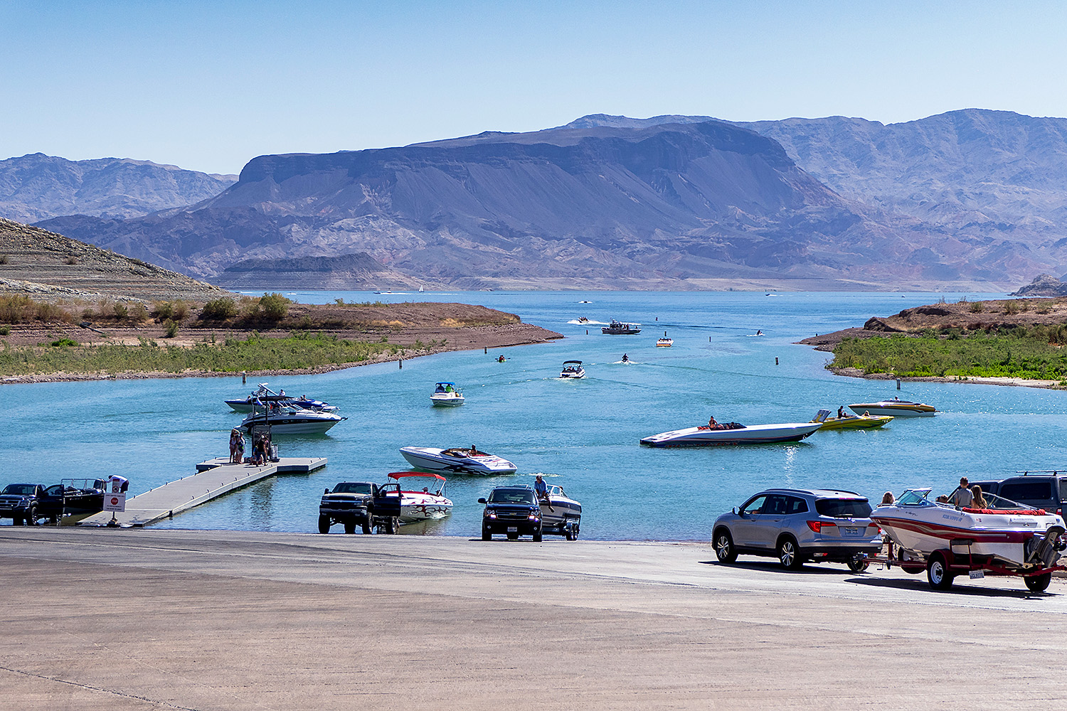 boaters launching at Lake Mead