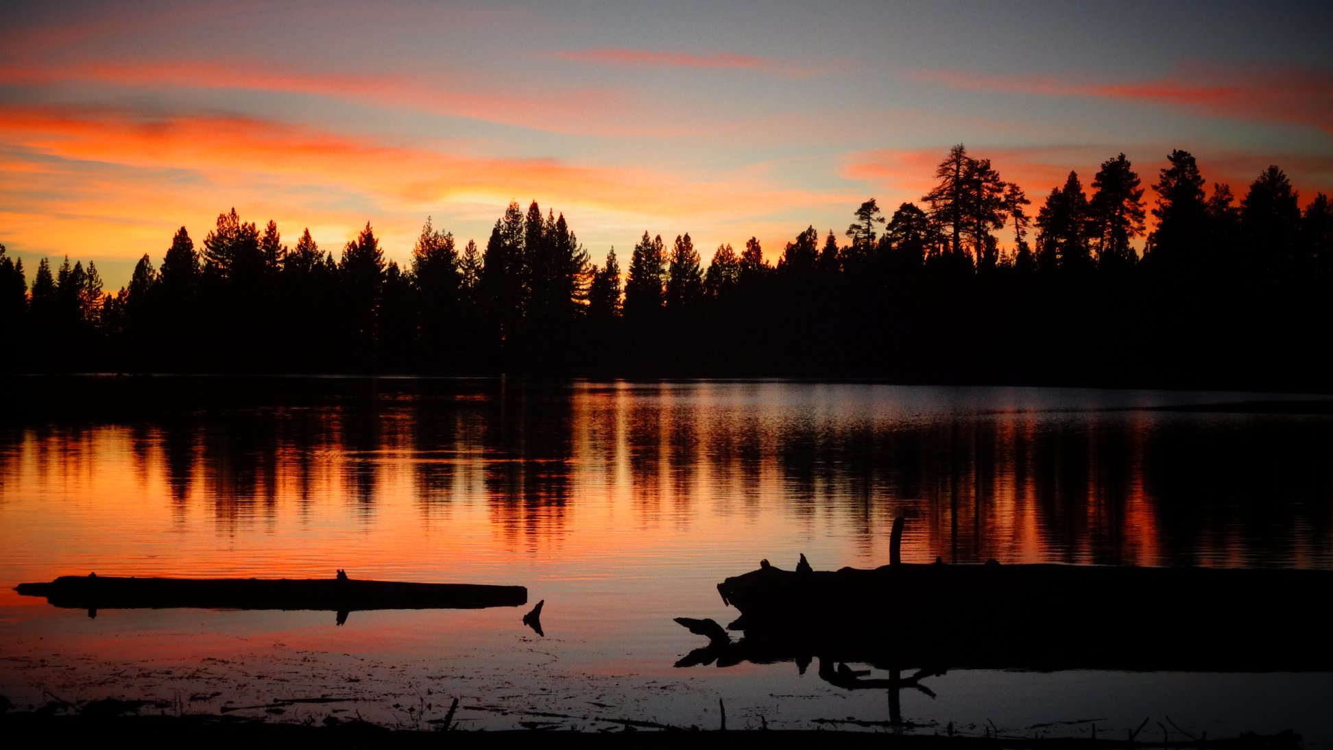 Manzanita Lake at sunset Manzanita Lake at sunset