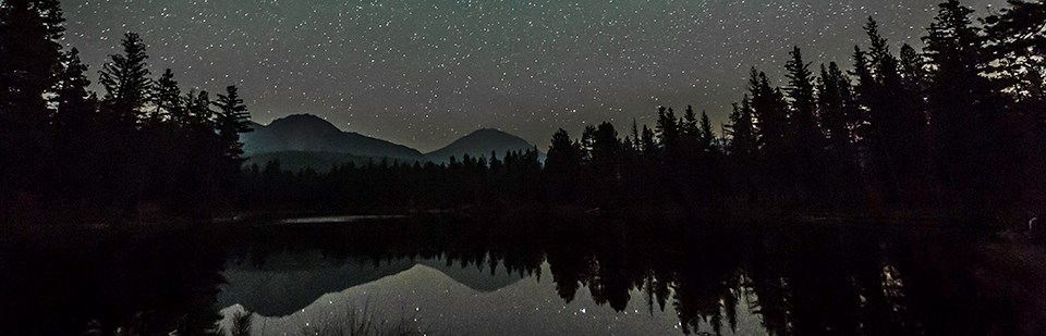 Starry sky over Manzanita Lake