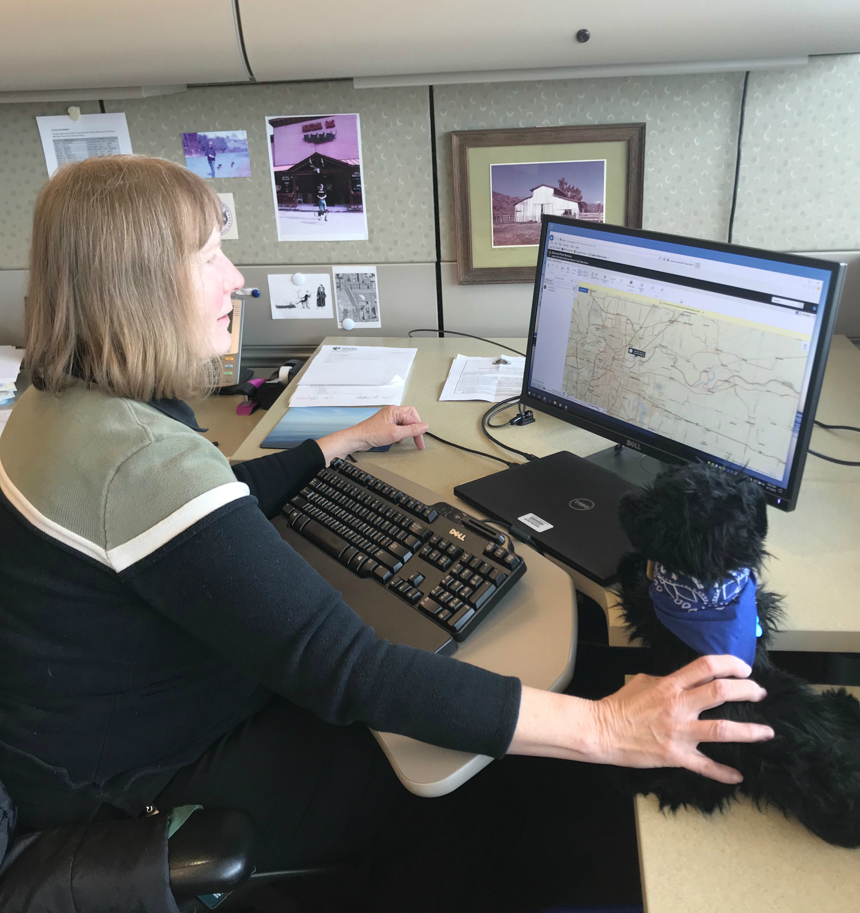 Woman sitting at a computer