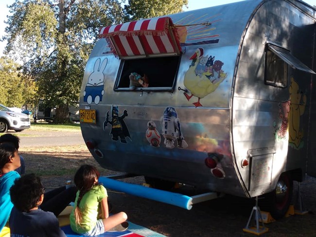 Solarity Puppetry Trailer Puppet Show Trailer performing for children