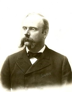Front black and white portrait of Doctor Henry Porter. Front black and white portrait of Doctor Henry Porter.