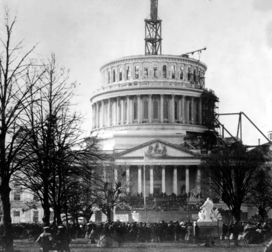 abraham-lincoln-first-inauguration abraham-lincoln-first-inauguration