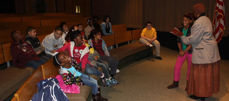 Harriet-Tubman-with-Boys-and-Girls-Club-Members-at-LIHO-for-web