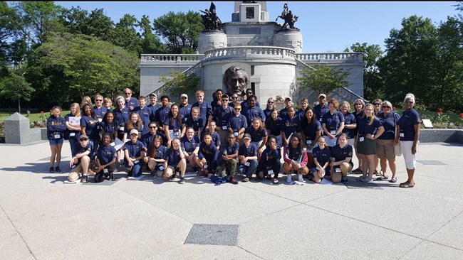 LEAD youth at the Lincoln Tomb State Historic Site, Summer 2017