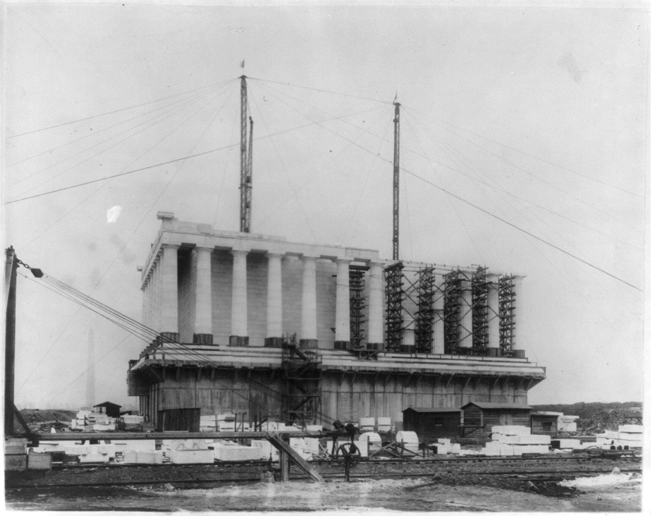 Lincoln Memorial under construction