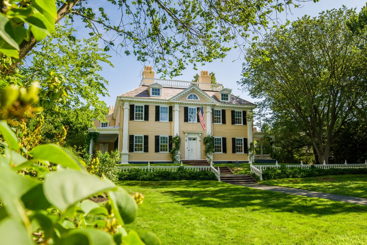 Christmas Bells - Longfellow House Washington's Headquarters National  Historic Site (U.S. National Park Service)