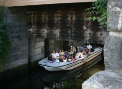 Canal Boat traveling underneath the Great Gate