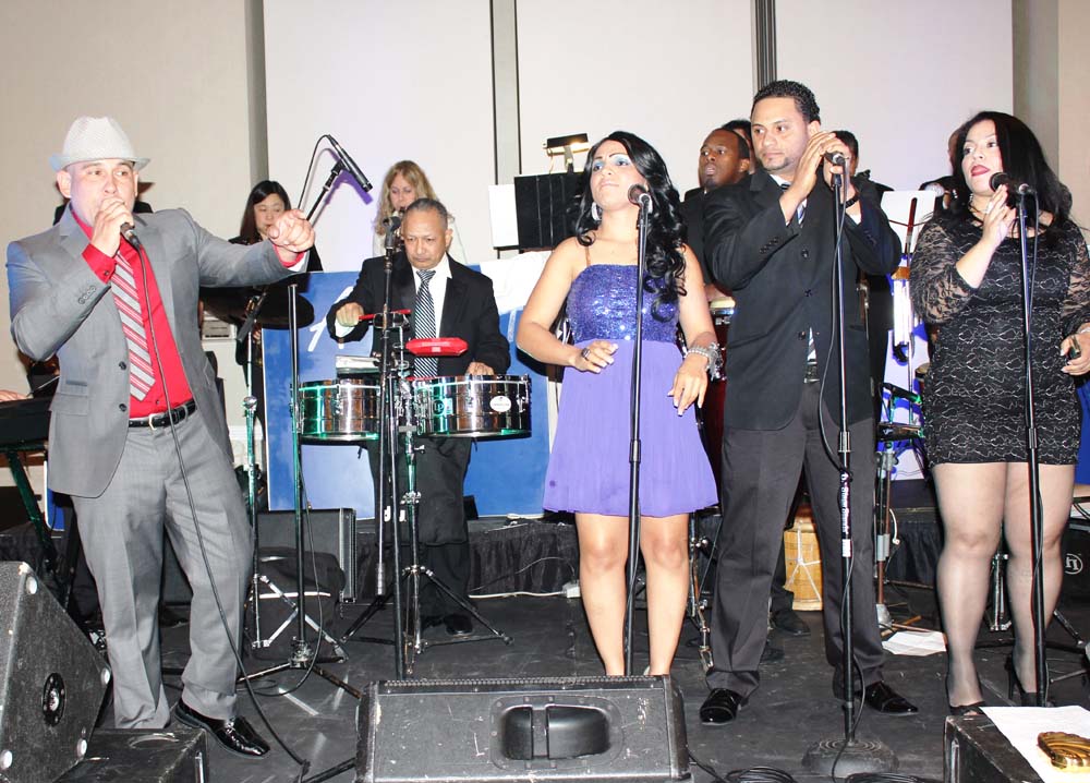 Alexander Faria and Orquesta