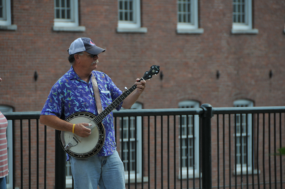 Banjo and Fiddle Contest 2018 Man holding a banjo