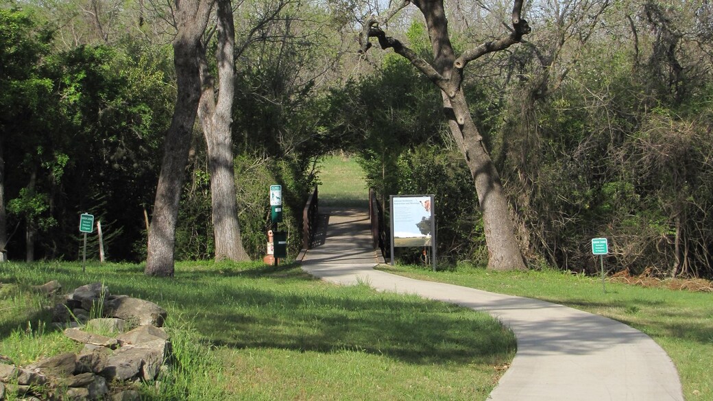 Johnson Settlement Trailhead