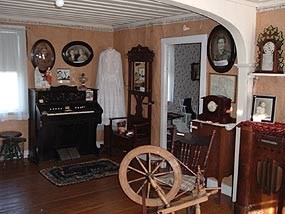 Interior Pelletier-Marquis House Interior Pelletier-Marquis House