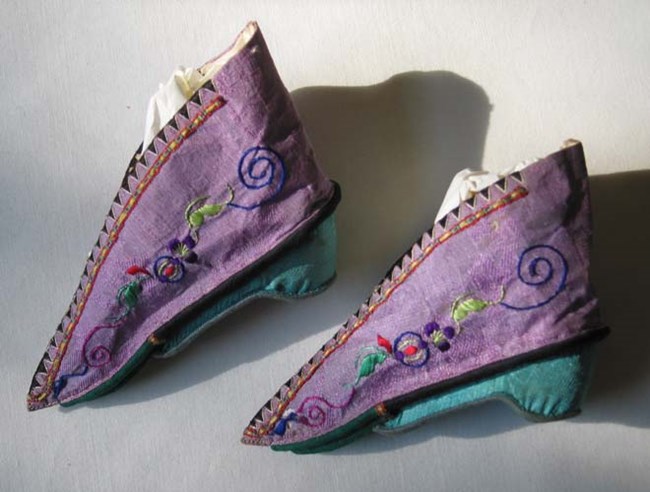 MABI 9408, Chinese slippers for bound feet, c. late 19th century