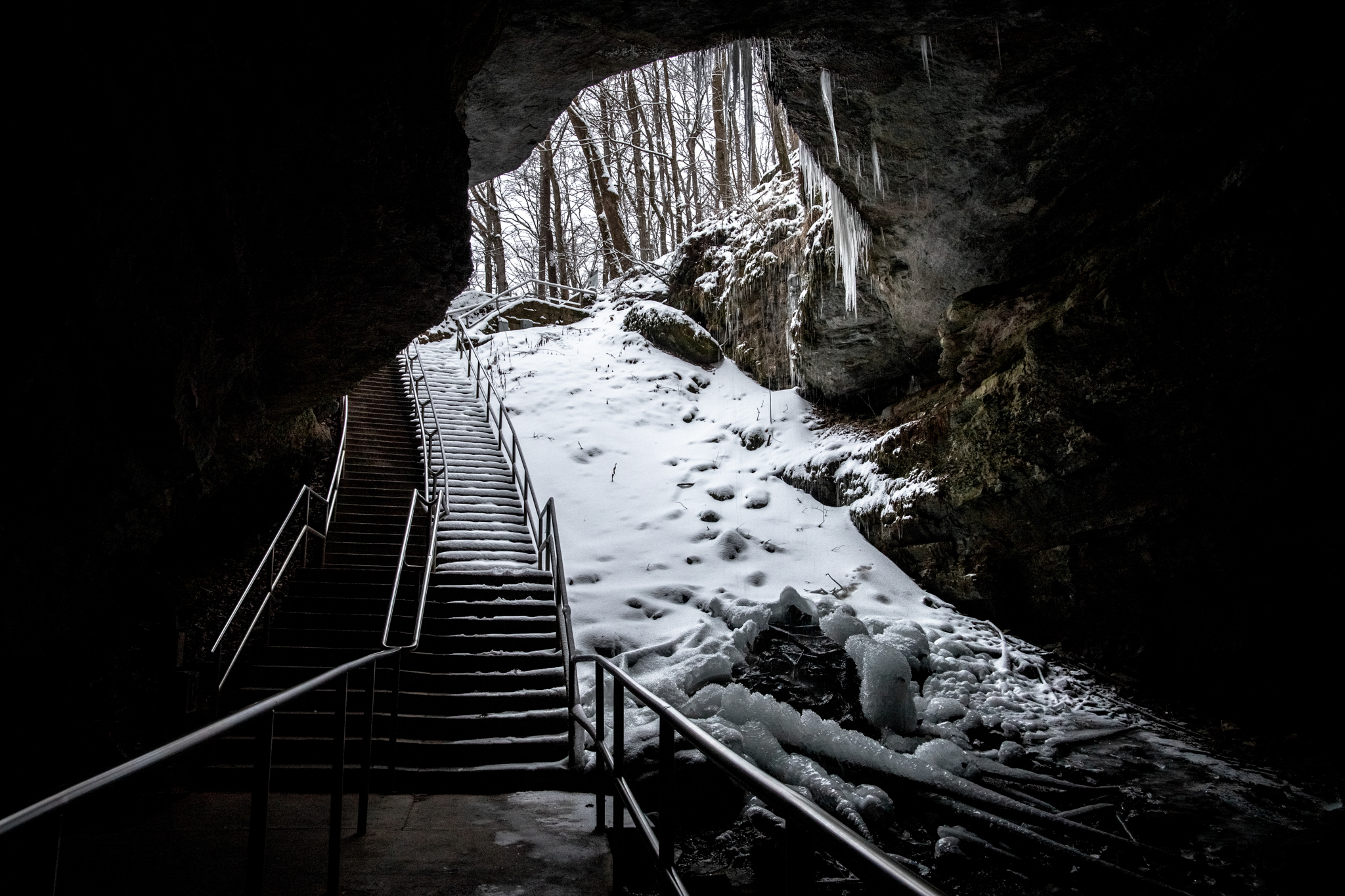 Visiting in Winter Mammoth Cave National Park (U.S. National Park