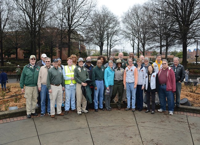 Volunteers at Martin Luther King, Jr. National Historical Park