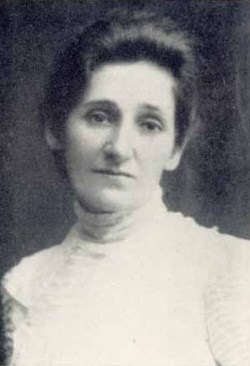 Victoria Earle Matthews facing front.