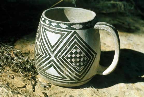 Black-on-white mug Black-on-white mug