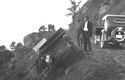 Motor vehicle accident on the Knife Edge Road in 1920