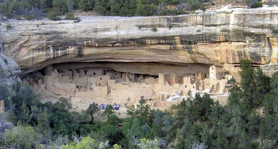 View of the alcove in which Cliff Palace is built. View of the alcove in which Cliff Palace is built.
