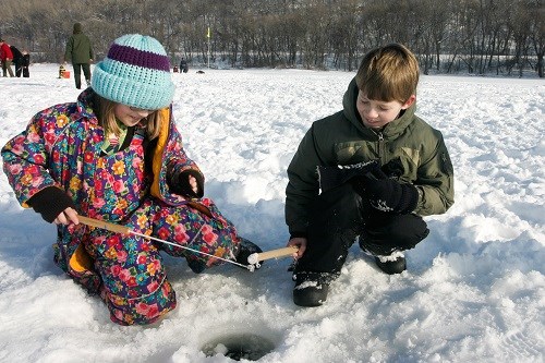 Learn to Ice Fish - Mississippi National River & Recreation Area