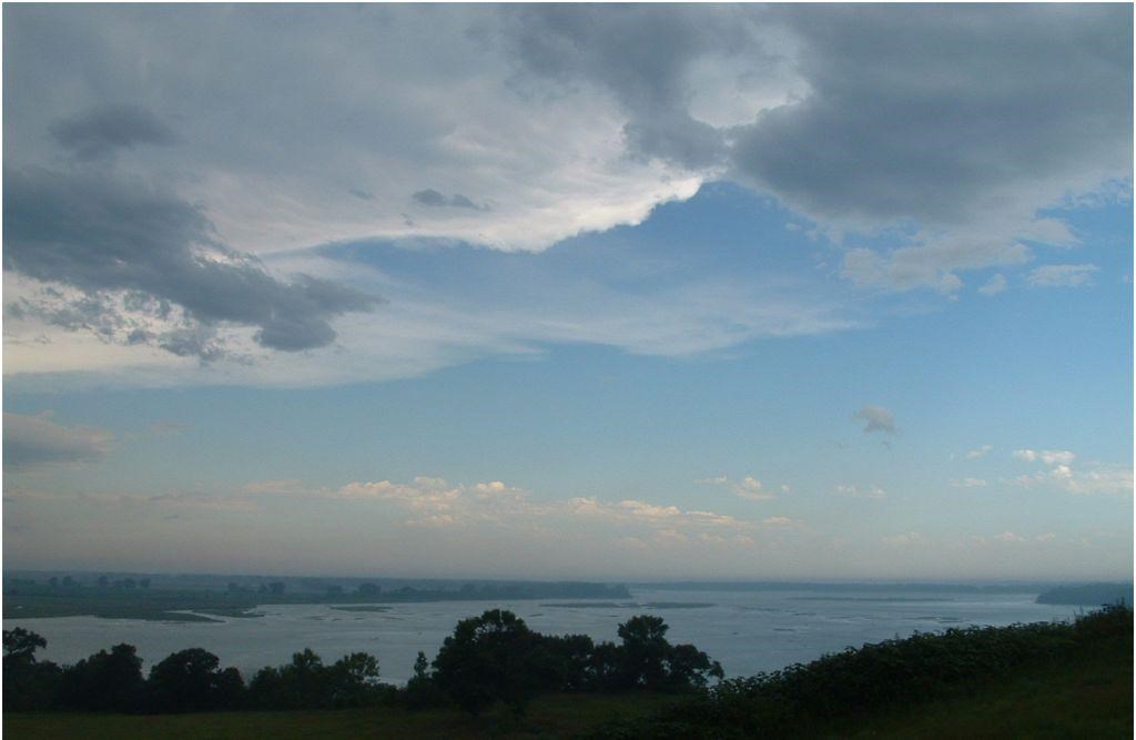 Stormy skies loom over Missouri National Recreational River