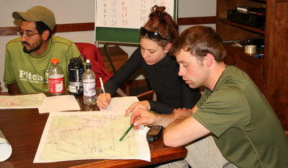 SCA members confer during the SAR