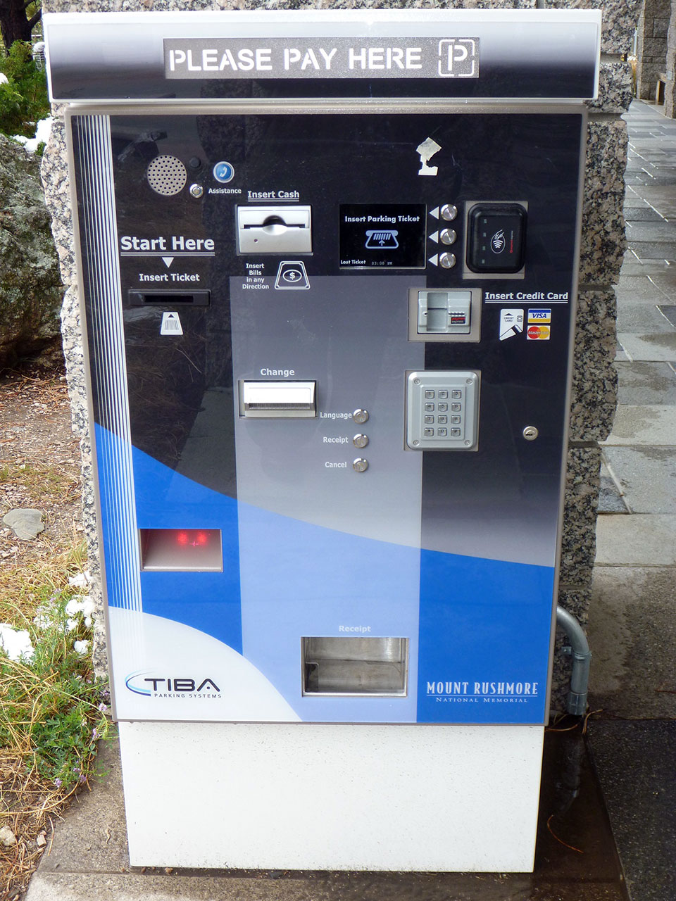 Photo of new self-pay station for parking at Mount Rushmore.