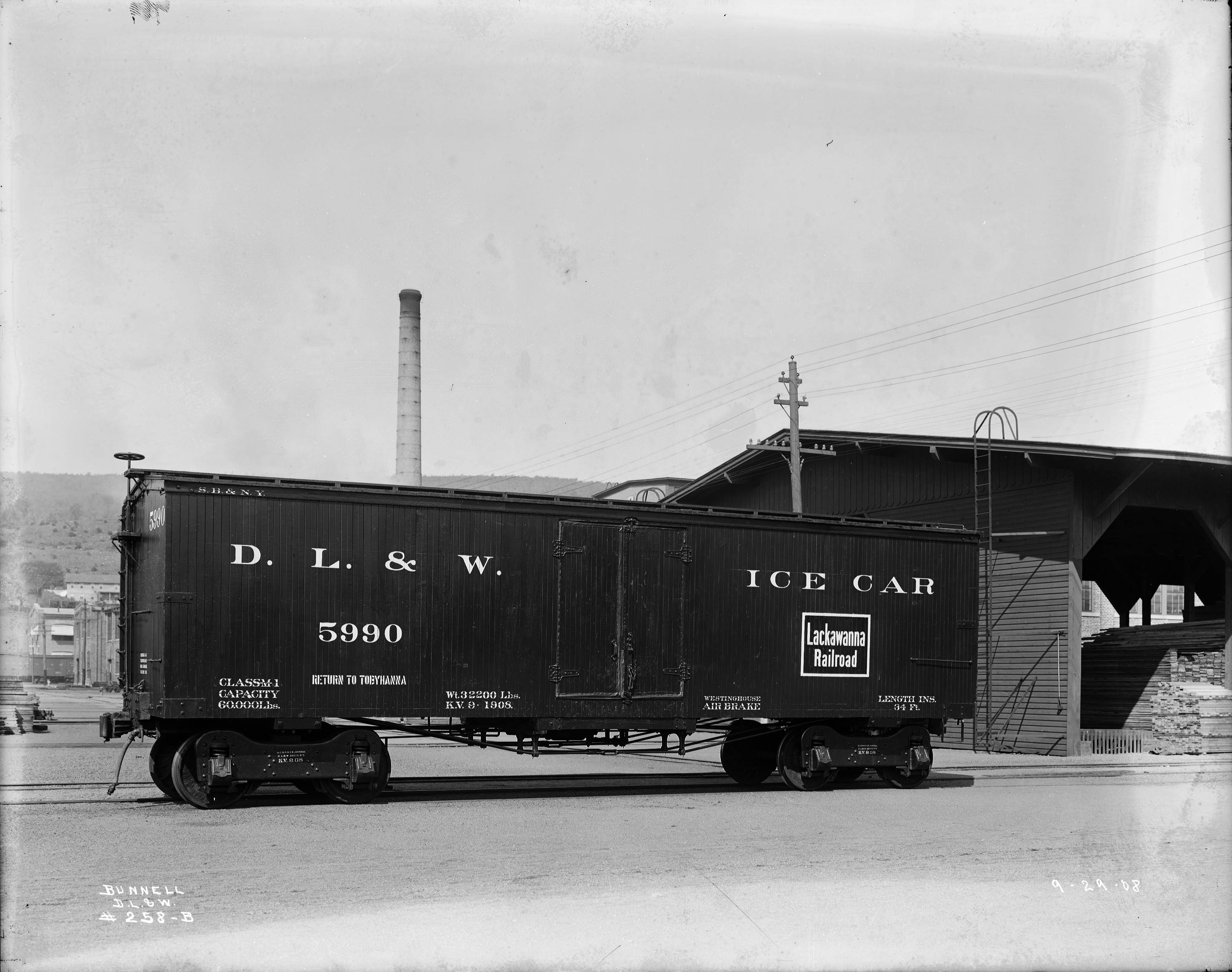 D. L. & W. Ice Car No. 5990