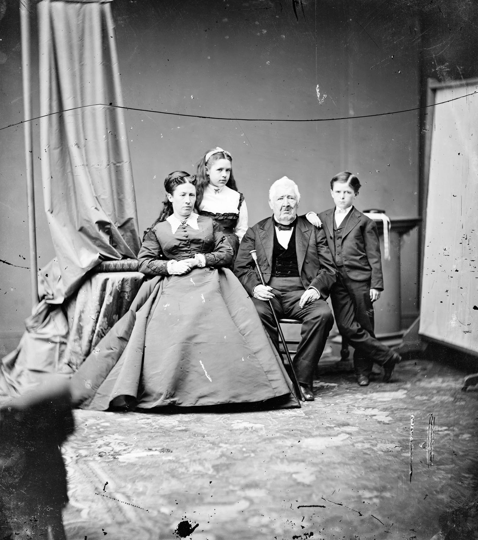 Grant, Mrs. U.S. and son (Jesse) and daughter (Nellie) also her father Mr. Dent 